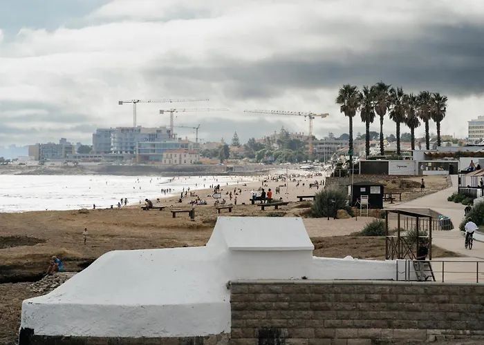 12 * Carcavelos (Lisbon)